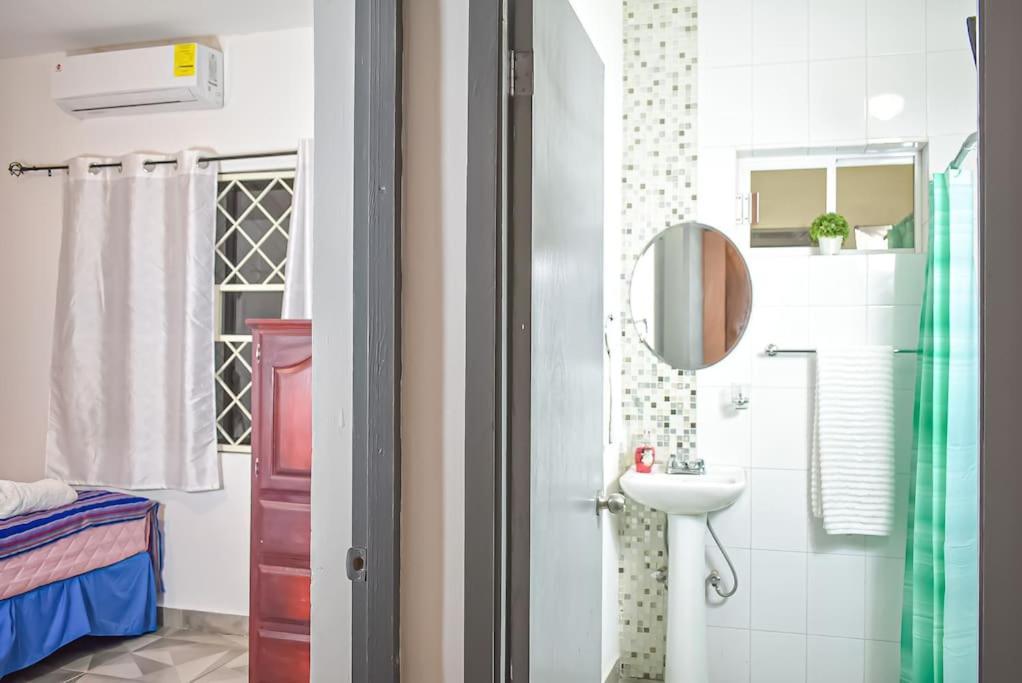 Downtown Beautiful 2Br Apartment Blocks From Beach #5 La Paz Εξωτερικό φωτογραφία